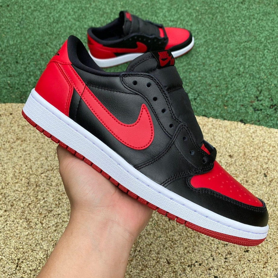 ChampKickz AIR J*RDAN 1 Retro Low - ‘Bred’