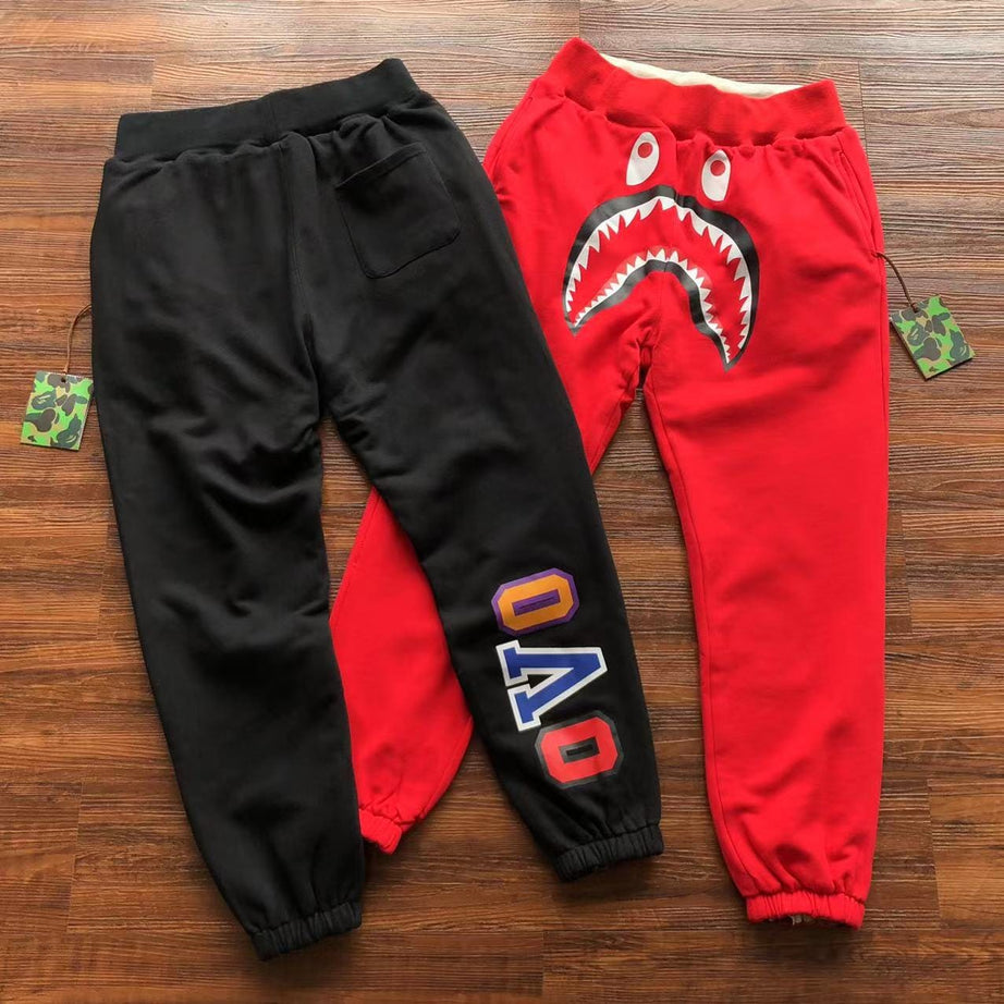 ChampKickz Tepláky B@PE SWEATPANTS x OVO - 'Shark'