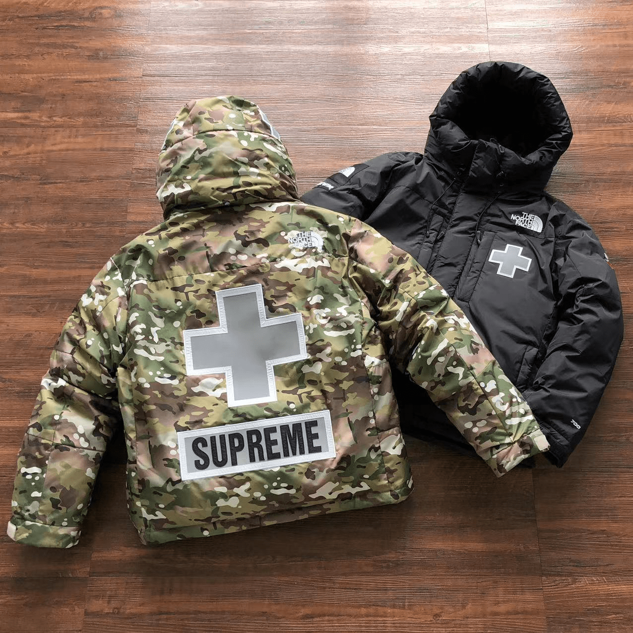 ChampKickz S*preme x THE N*RTH FACE - Down Jacket